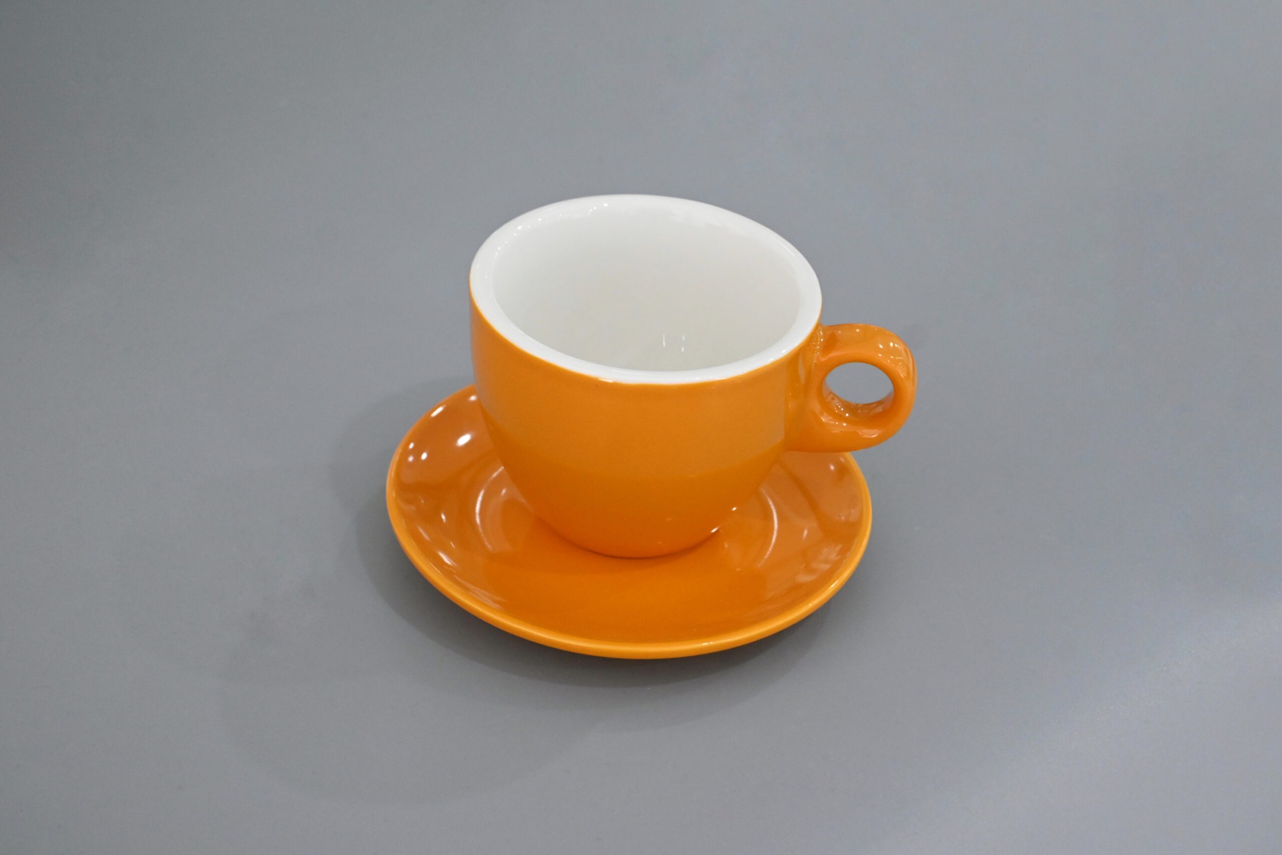 You are currently viewing Ly cà phê màu cam sẫm MC